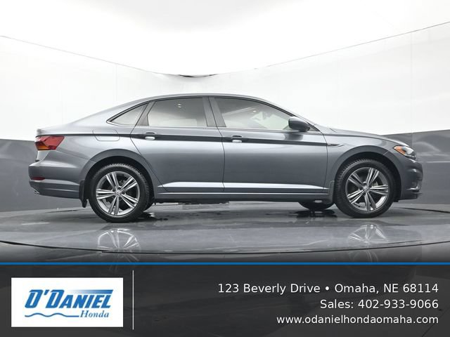 Used 2019 Volkswagen Jetta R-Line FWD image 13