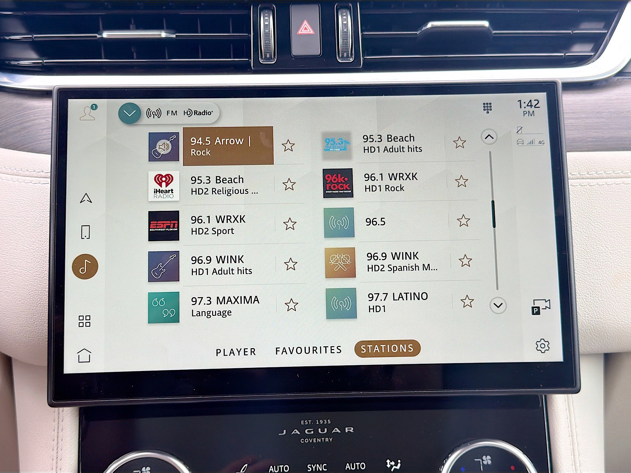 Used 2021 Jaguar F-PACE S image 29