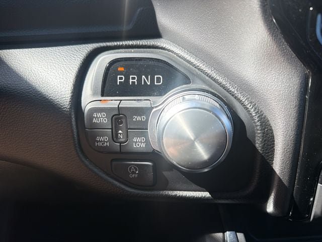 Used 2025 RAM 1500 Laramie AWD/4WD image 33