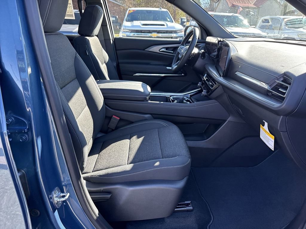 New 2026 Chevrolet Traverse LT w/ Sun and Wheel Package image 29