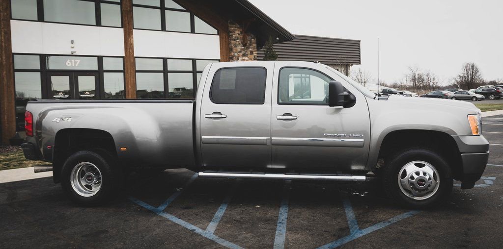 Used 2013 GMC Sierra 3500 Denali image 30