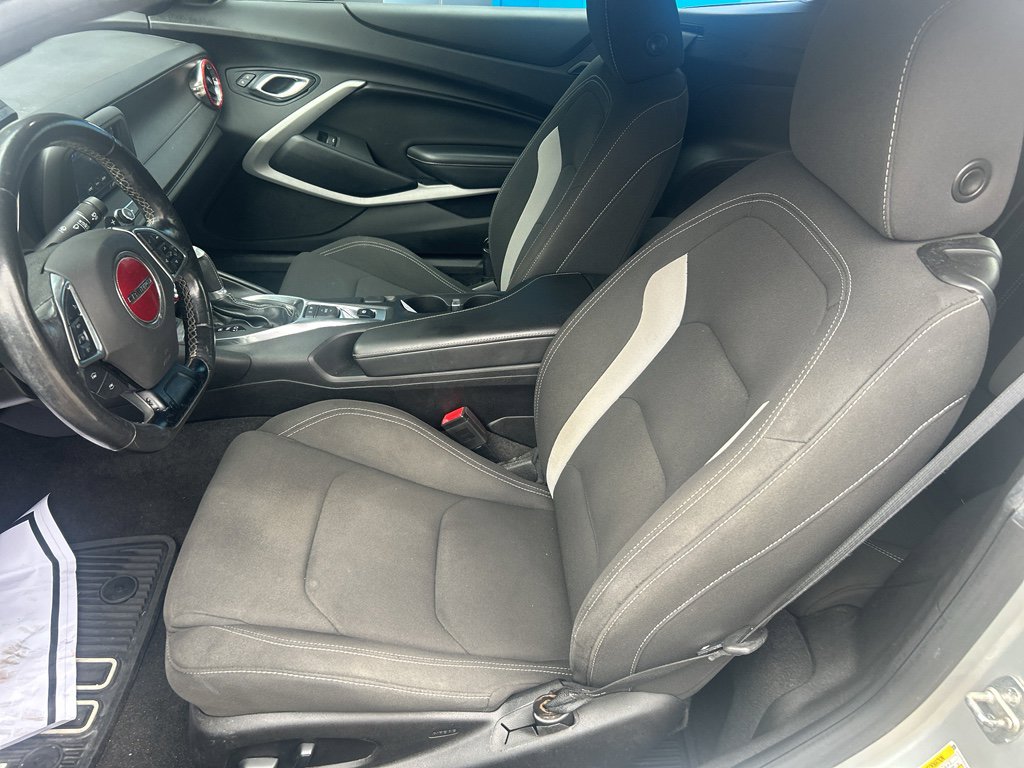 Used 2019 Chevrolet Camaro LT image 16