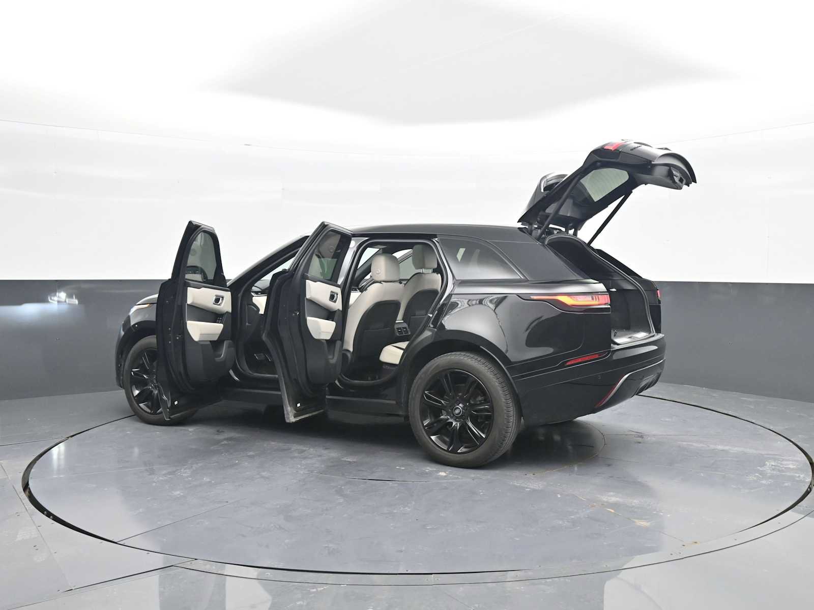 Used 2023 Land Rover Range Rover Velar R-Dynamic S AWD/4WD image 54
