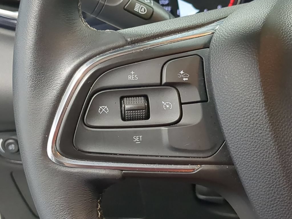 Used 2023 Buick Encore GX Select w/ Safety Package II FWD image 28