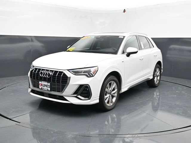 Used 2024 Audi Q3 2.0T Premium AWD/4WD image 3
