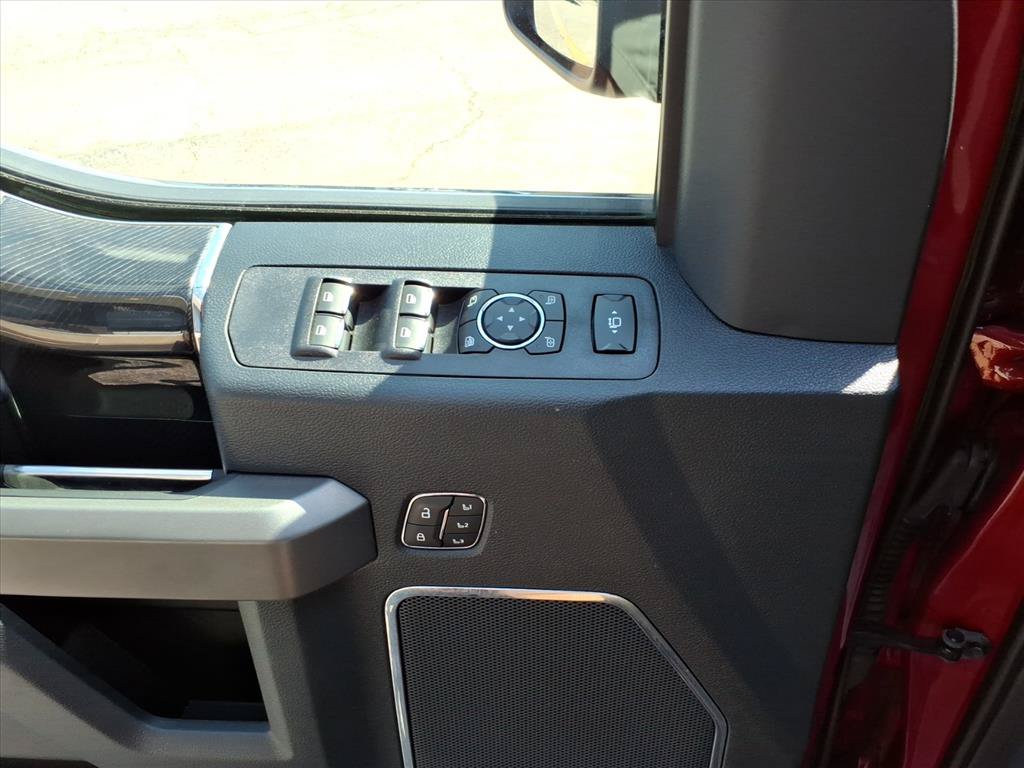 Used 2022 Ford F350 Platinum w/ Tremor Off-Road Package AWD/4WD image 13