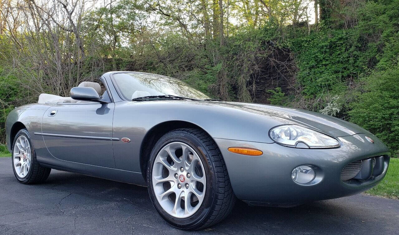 Used 2002 Jaguar XK8 Convertible image 6