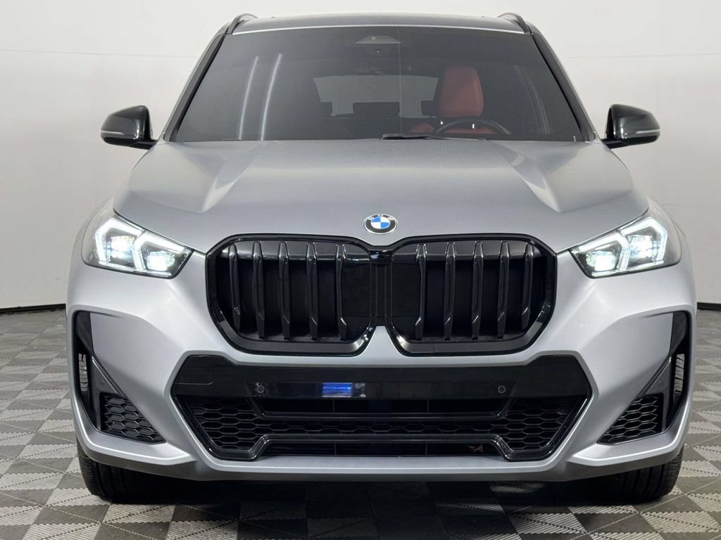 Used 2023 BMW X1 xDrive28i w/ M Sport Package AWD/4WD image 6