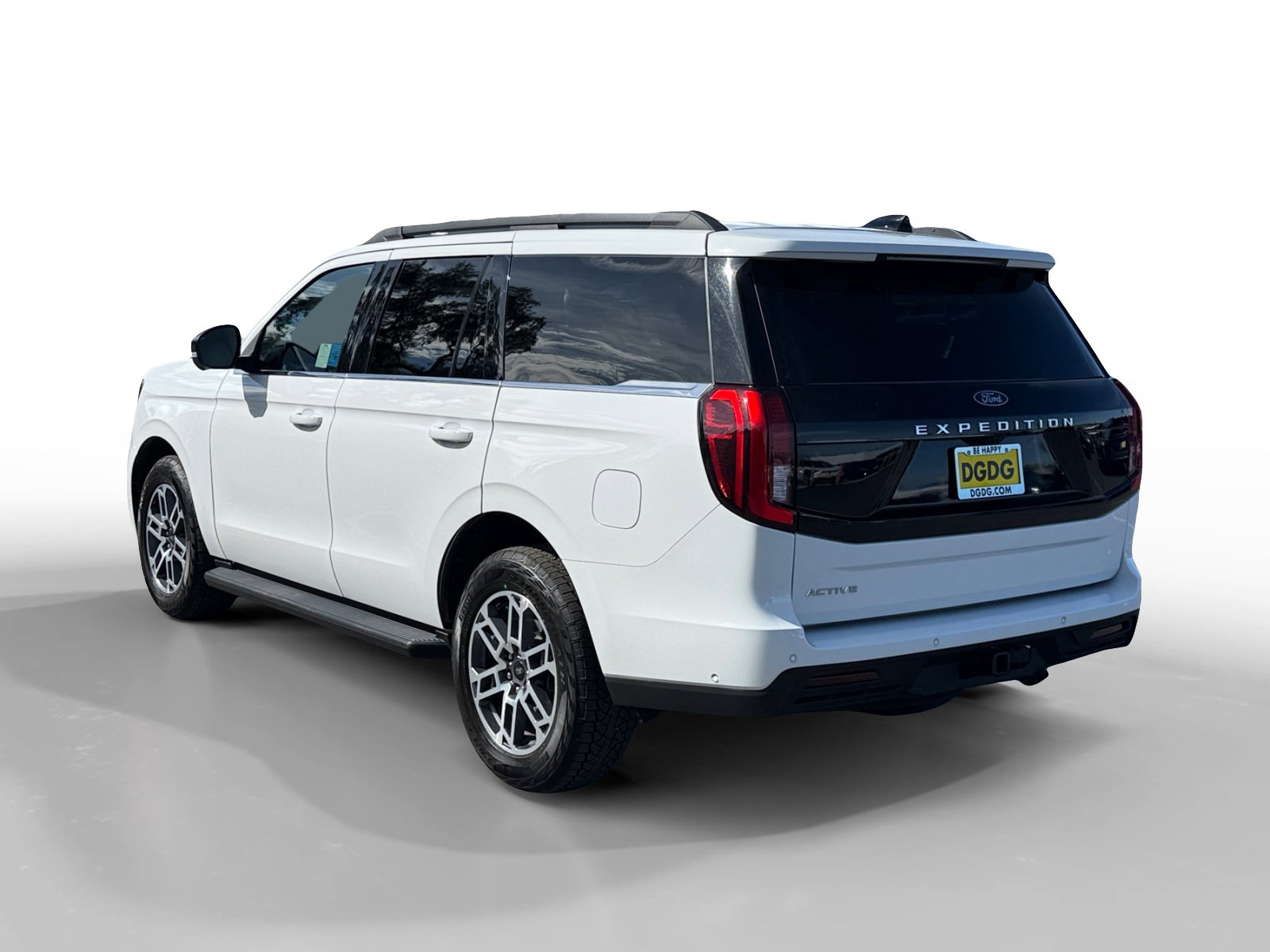 Certified 2025 Ford Expedition Active image 3