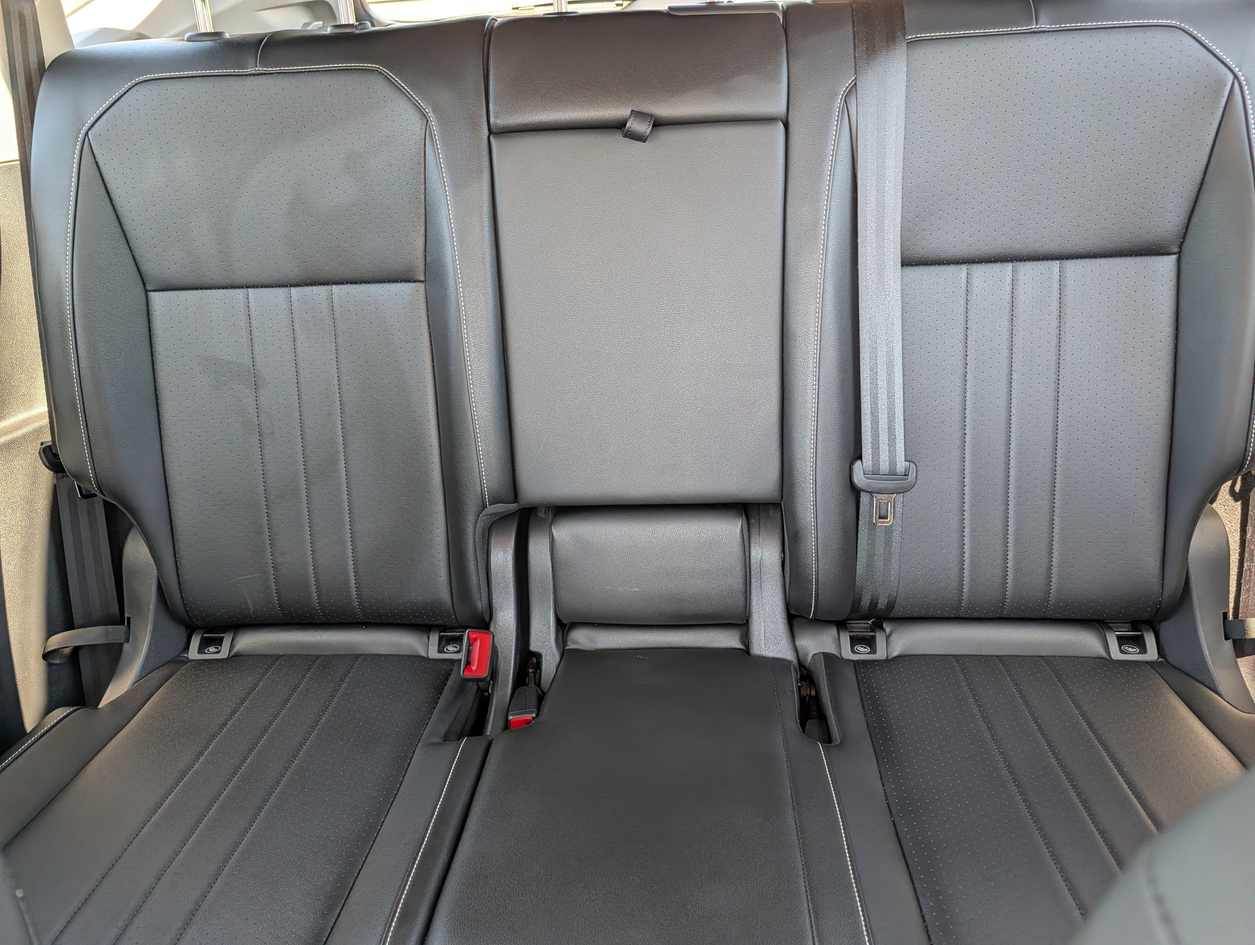Used 2022 Volkswagen Tiguan SE AWD/4WD image 13