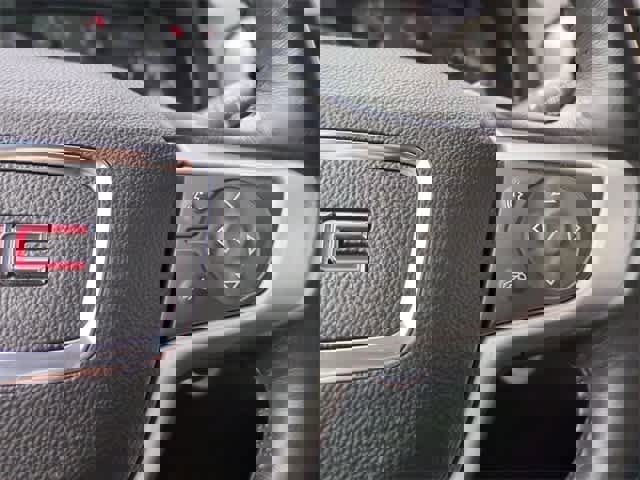 Used 2018 GMC Terrain SLE w/ Driver Convenience Package image 24