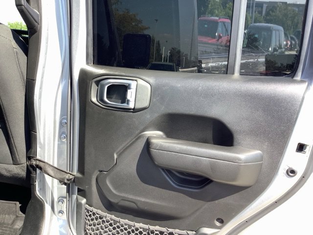 Used 2021 Jeep Gladiator Sport AWD/4WD image 22