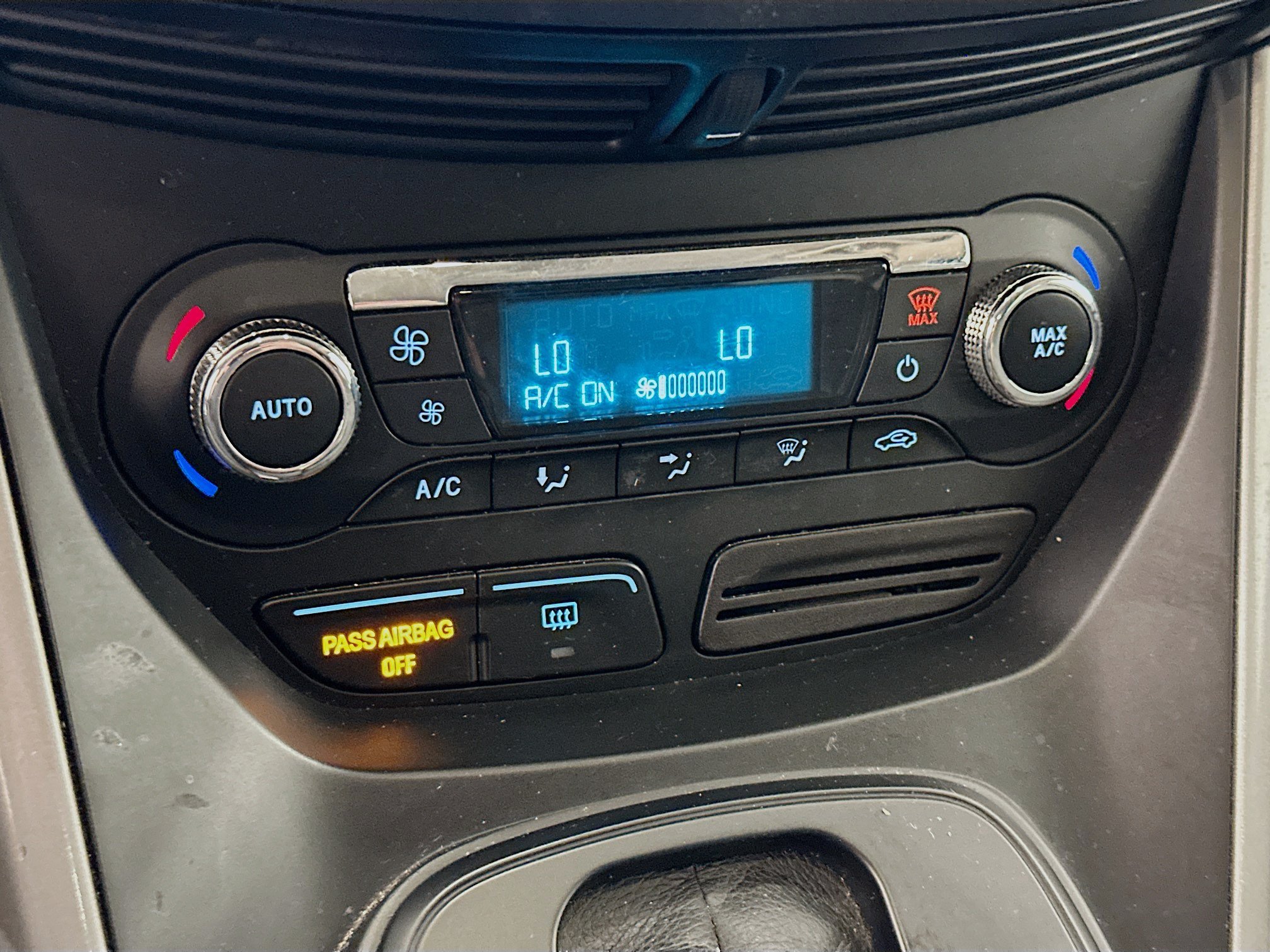 Used 2016 Ford Escape SE w/ Equipment Group 201A AWD/4WD image 24