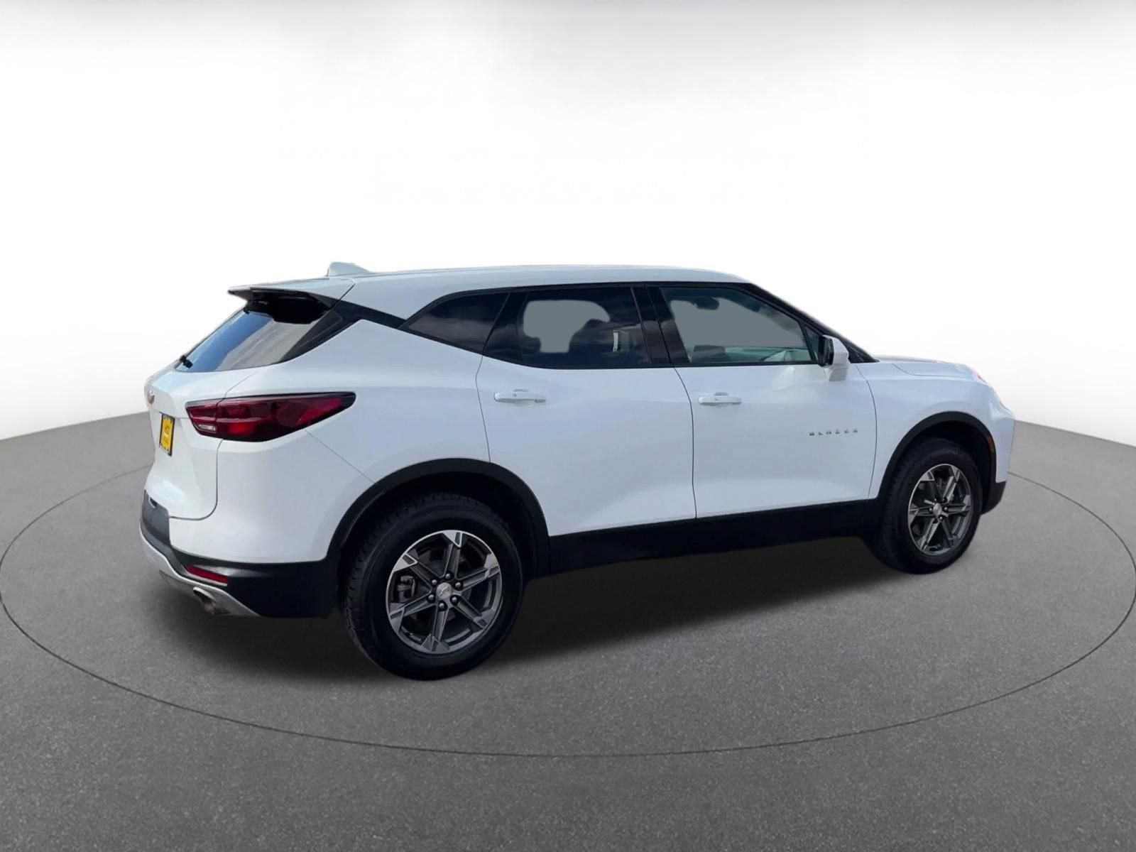 Used 2025 Chevrolet Blazer LT FWD image 14