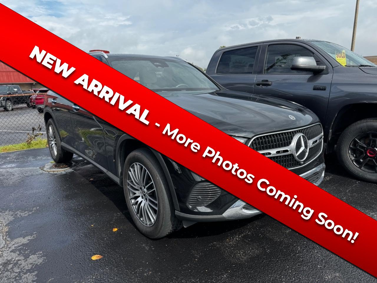 Used 2019 Mercedes-Benz GLC 300 4MATIC image 1