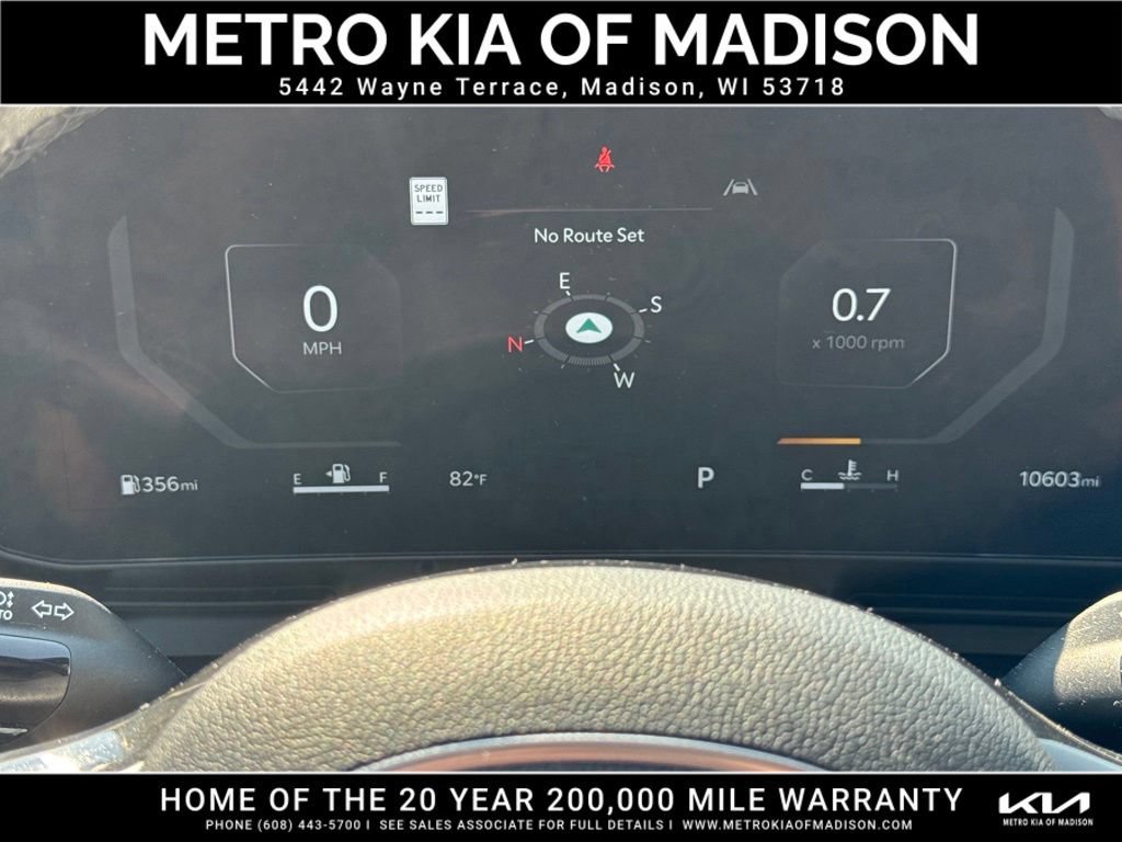 Used 2025 Kia Carnival SX Prestige FWD image 20