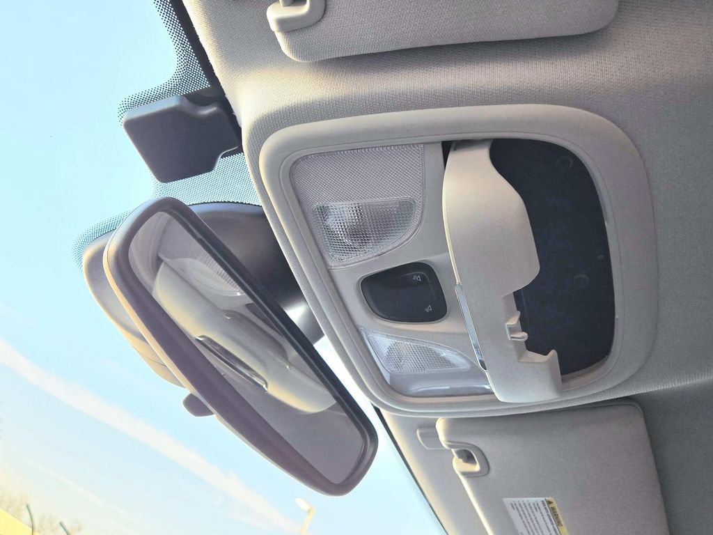 Used 2021 Jeep Cherokee Latitude image 32