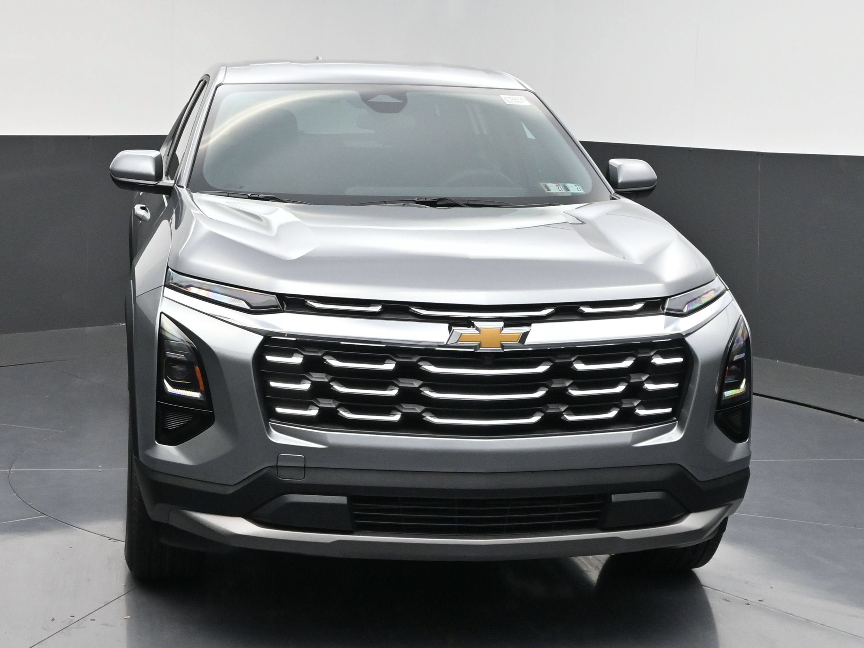 New 2027 Chevrolet Equinox LT FWD image 3