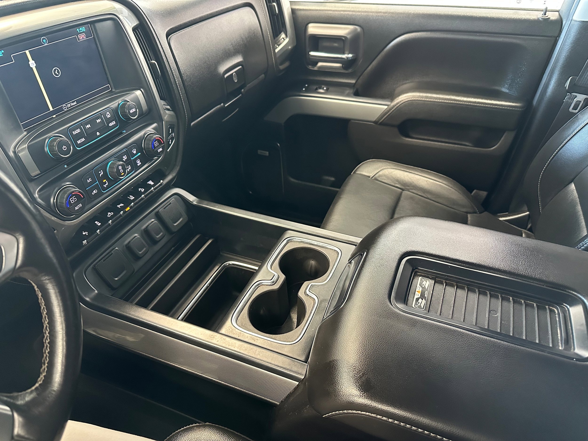 Used 2018 Chevrolet Silverado 2500 LTZ w/ Duramax Plus Package AWD/4WD image 19