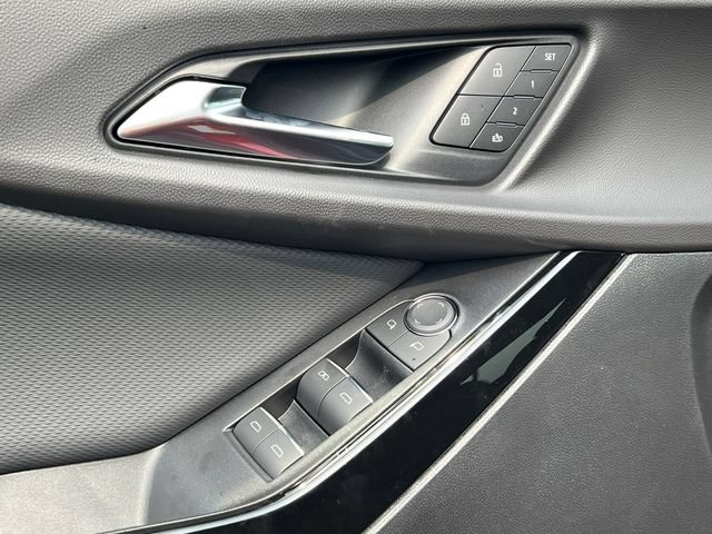 New 2027 Chevrolet Equinox RS w/ Safety and Technology Package AWD/4WD image 15