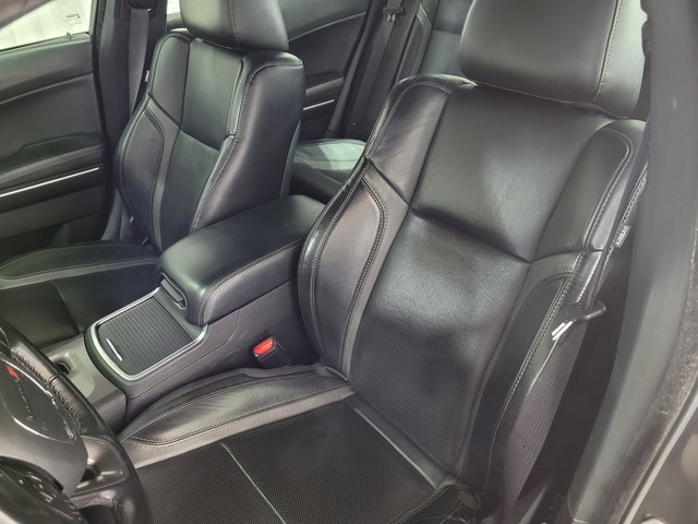 Used 2022 Dodge Charger SXT w/ Leather Interior Group image 7