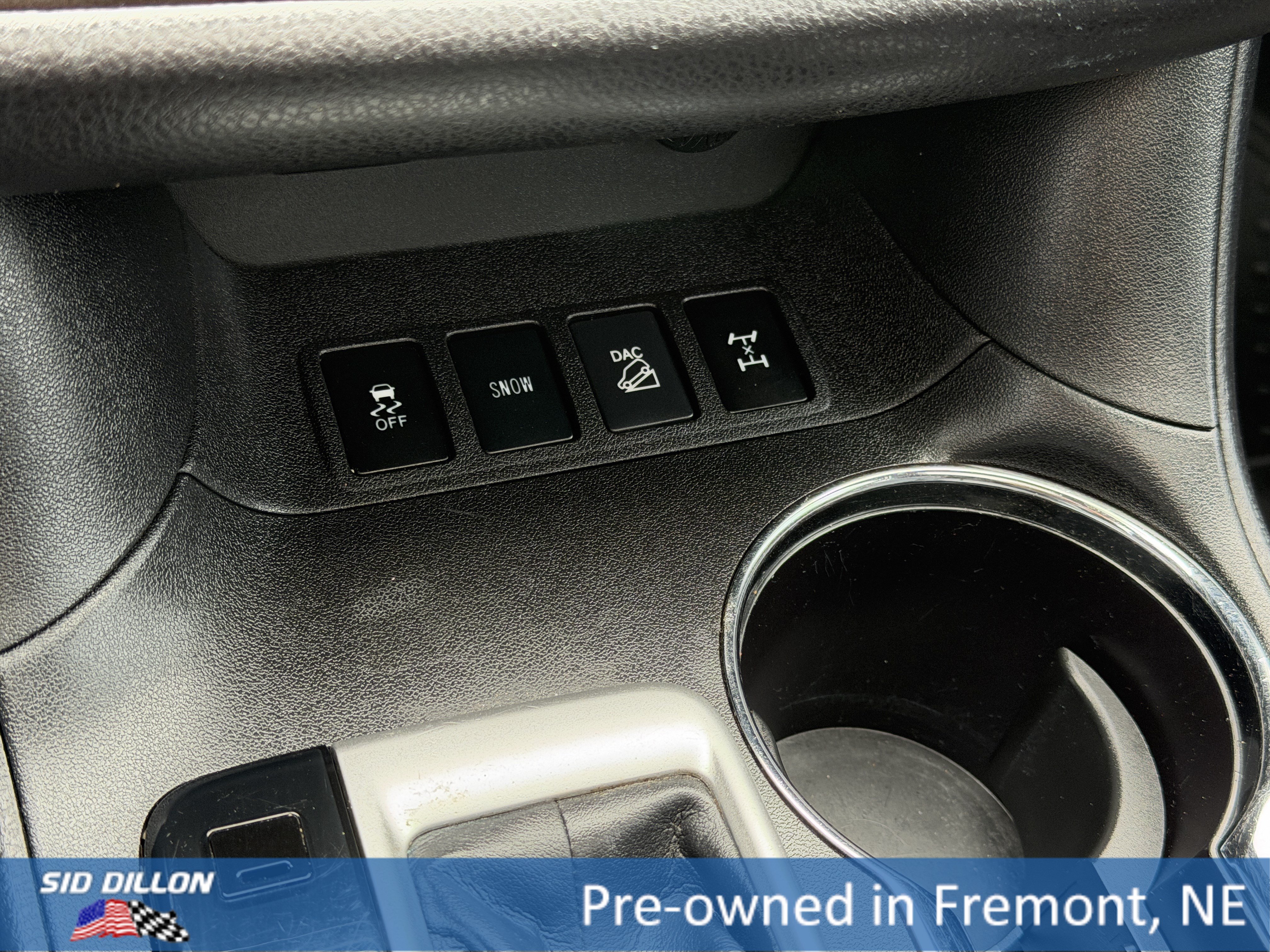 Used 2016 Toyota Highlander XLE AWD/4WD image 11