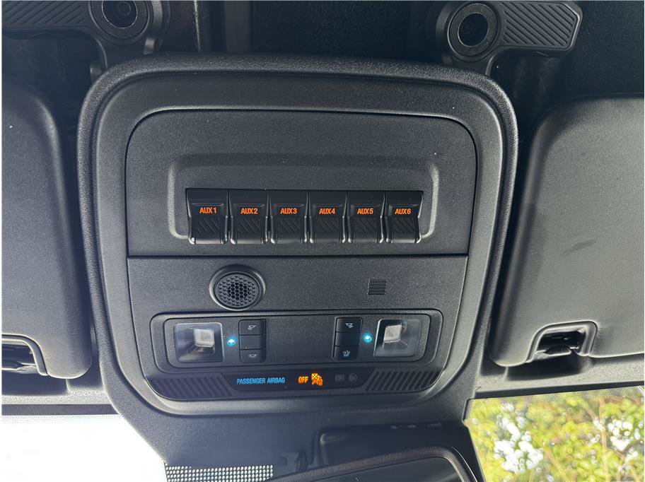 Used 2024 Ford Bronco Wildtrak AWD/4WD image 31