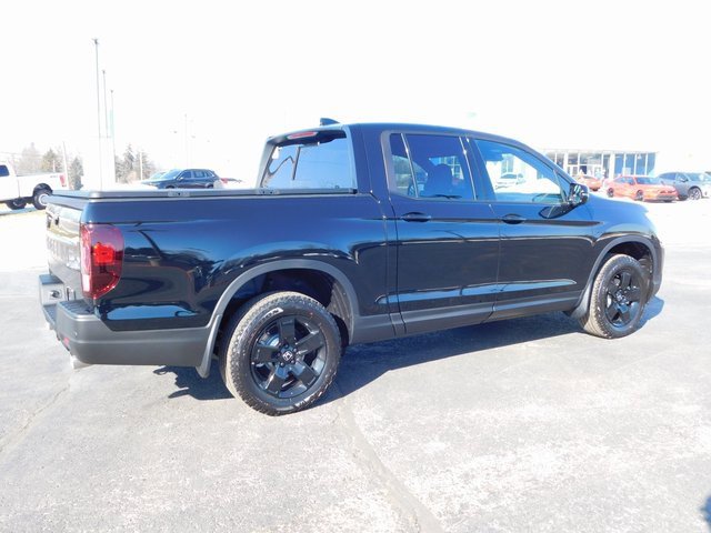 New 2026 Honda Ridgeline Black Edition image 3