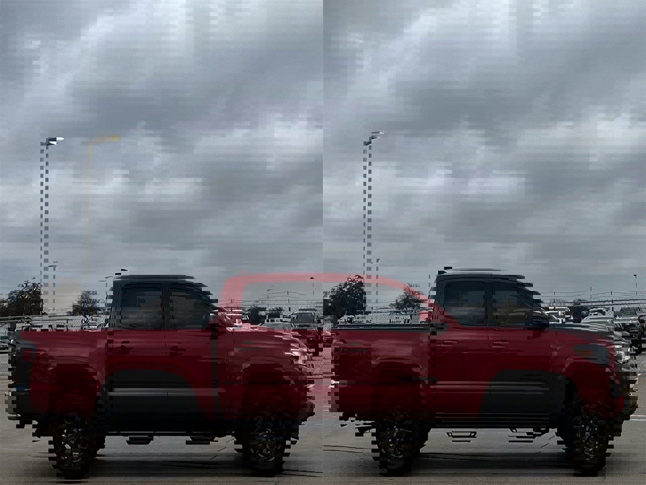 Used 2022 Toyota Tacoma SR5 image 3