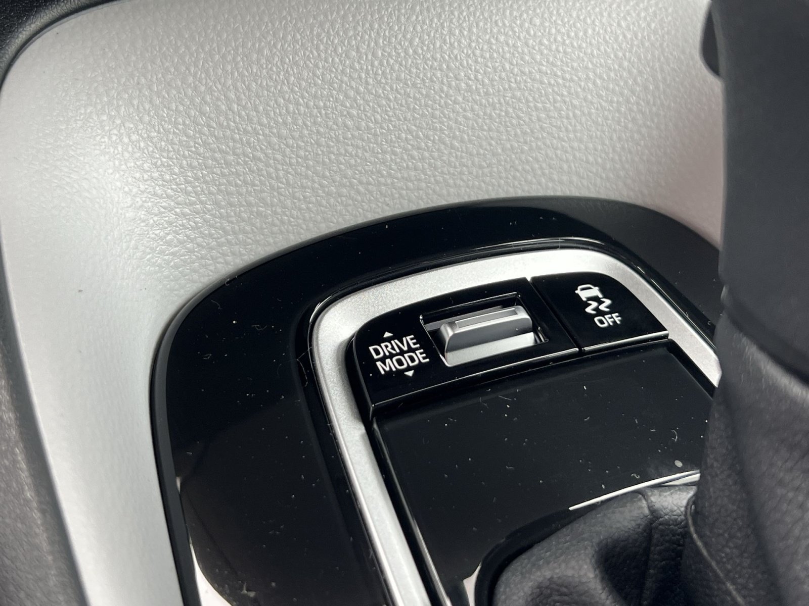 New 2026 Toyota Corolla SE FWD image 25