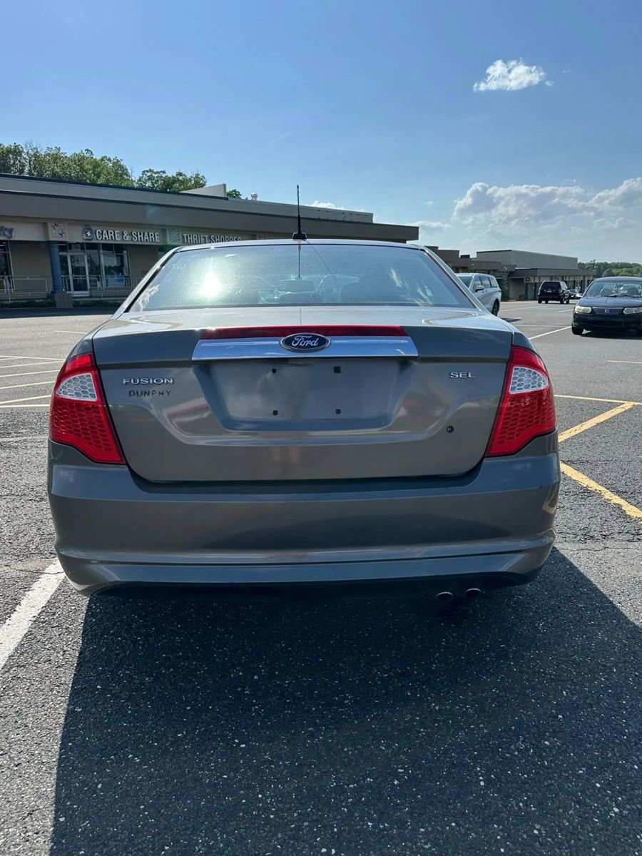 Used 2011 Ford Fusion SEL w/ 301A Rapid Spec Order Code image 9