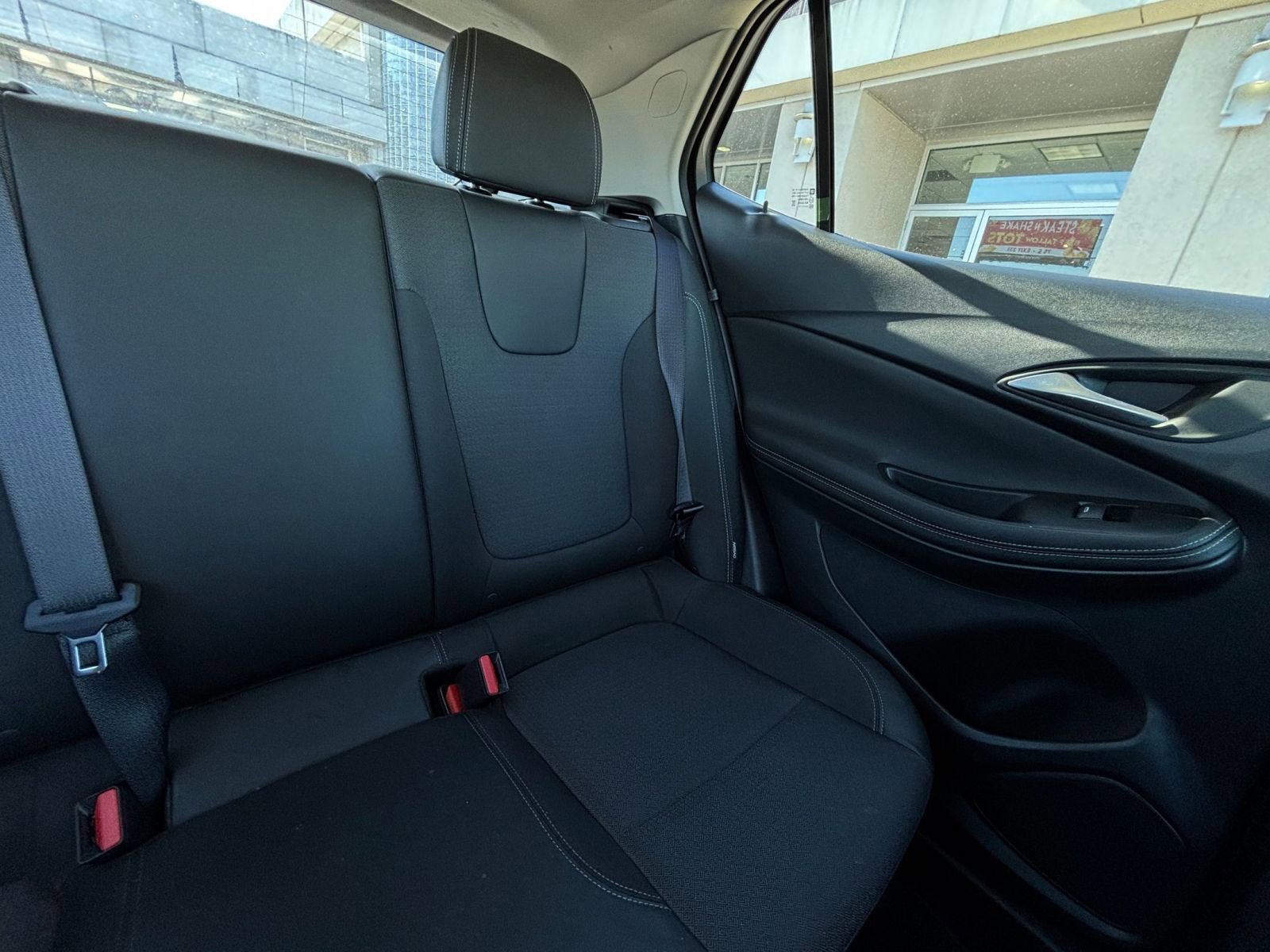 Used 2025 Buick Encore GX Preferred AWD/4WD image 42