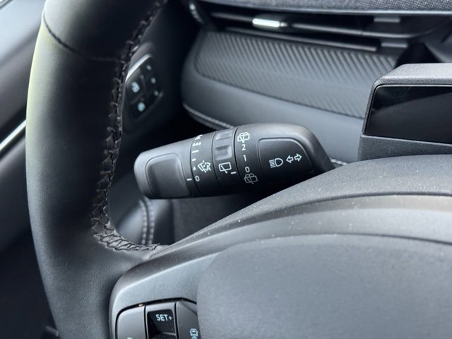 Certified 2025 Ford Mustang Mach-E Premium image 25