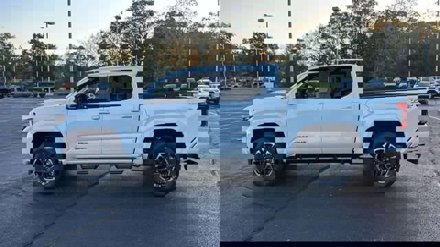 New 2025 Toyota Tacoma TRD Sport image 4