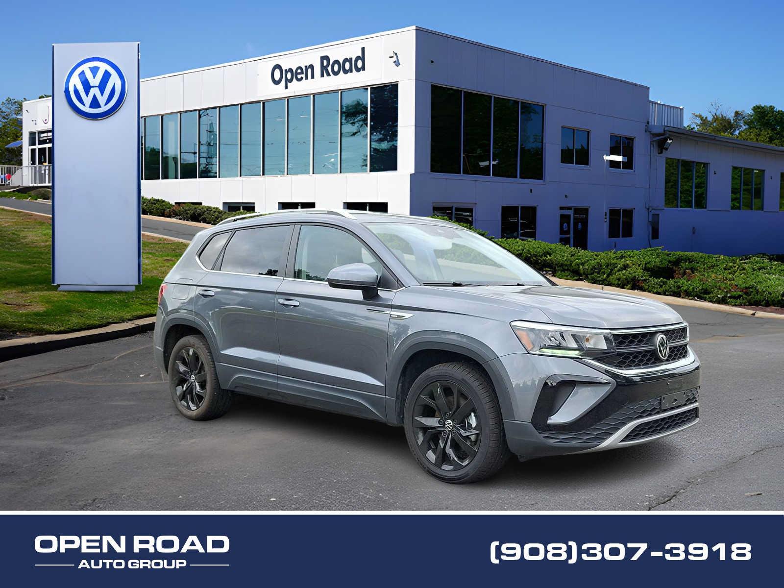 Used 2022 Volkswagen Taos SE AWD/4WD image 1