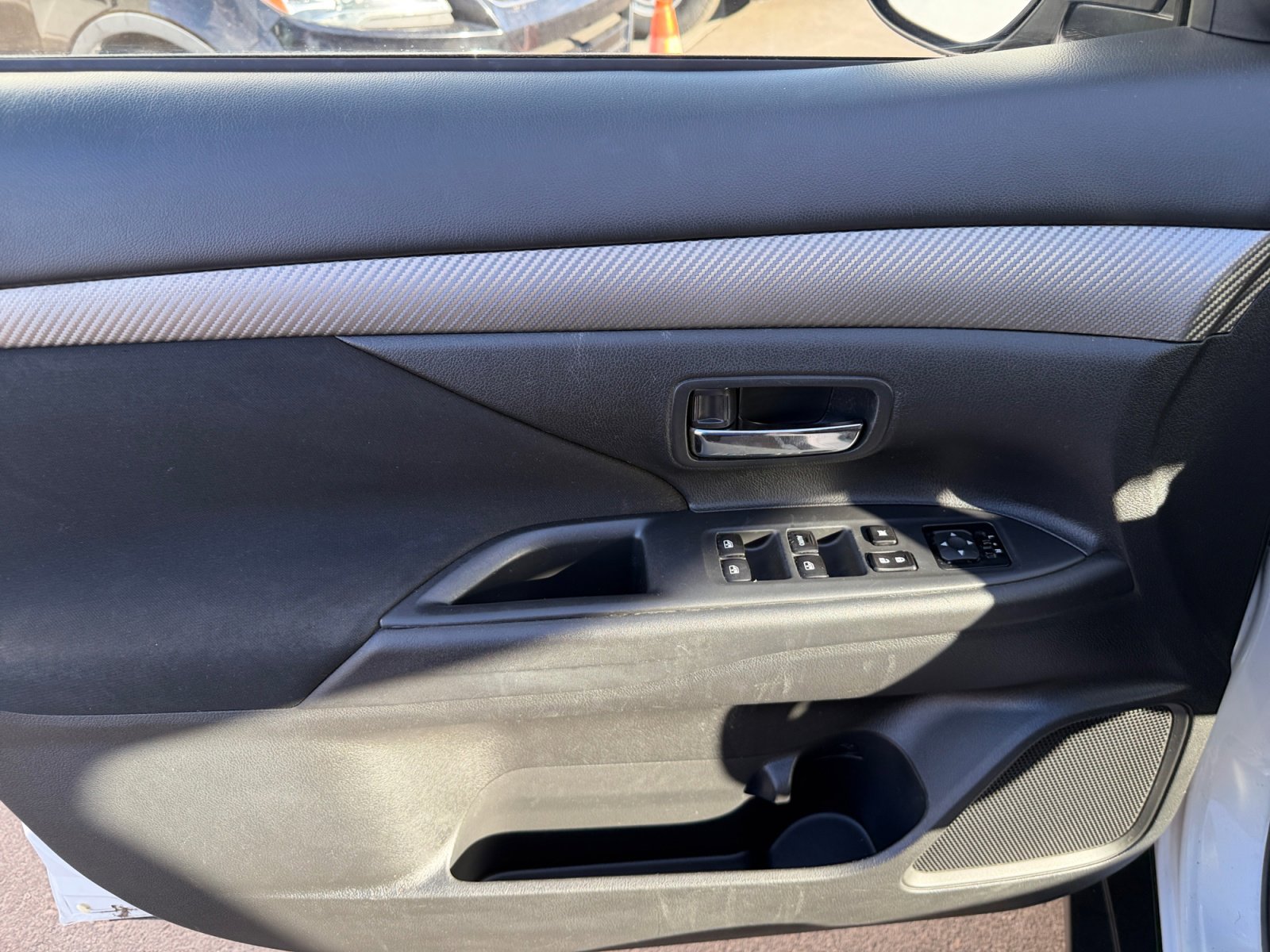 Used 2016 Mitsubishi Outlander ES AWD/4WD image 13