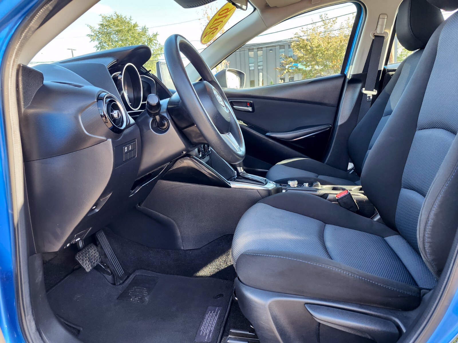 Used 2016 Scion iA FWD image 17