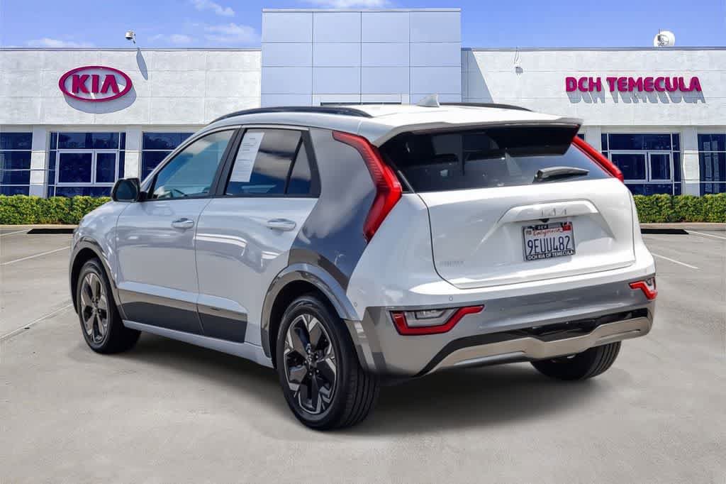 Certified 2023 Kia Niro Wave FWD image 6