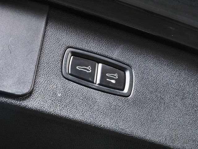 Certified 2020 Porsche Cayenne AWD/4WD image 33