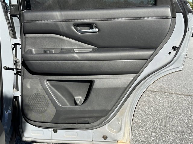 Used 2022 Nissan Pathfinder Platinum w/ Cargo Package image 17