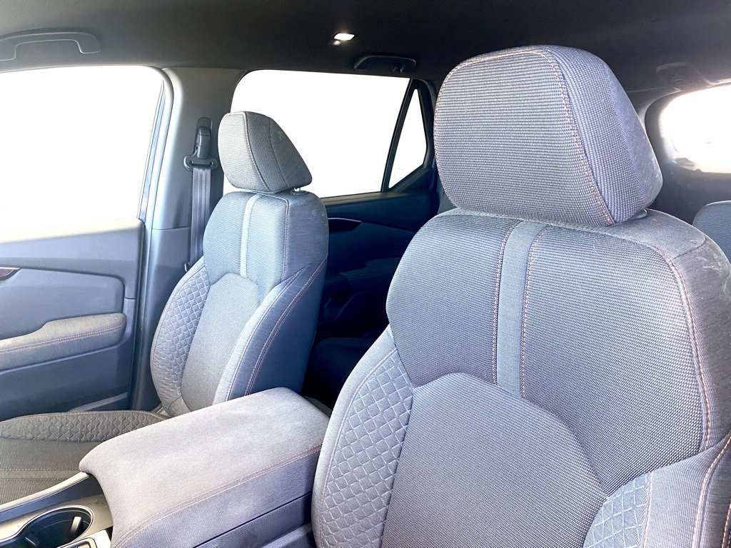 Used 2023 Honda Pilot Sport image 11