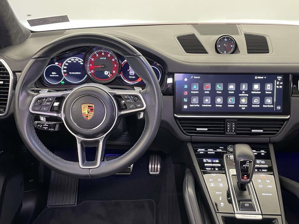 Certified 2023 Porsche Cayenne GTS AWD/4WD image 27