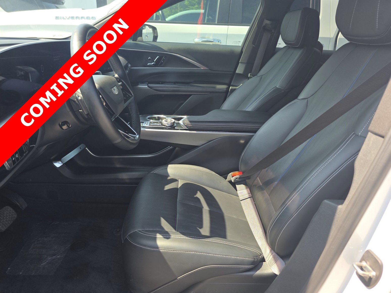 Used 2024 Cadillac Lyriq Luxury RWD image 6