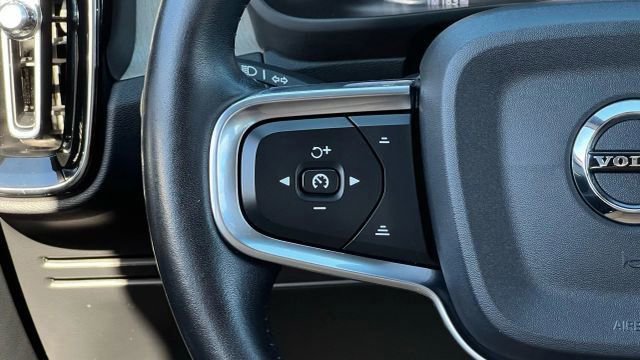 Used 2019 Volvo XC40 T5 Inscription image 30