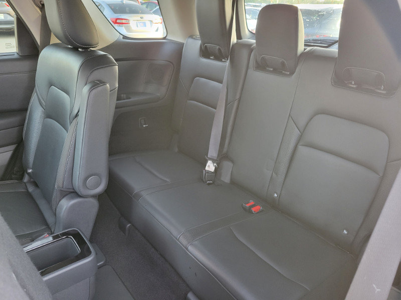 Used 2022 Nissan Pathfinder SL w/ SL Premium Package FWD image 25