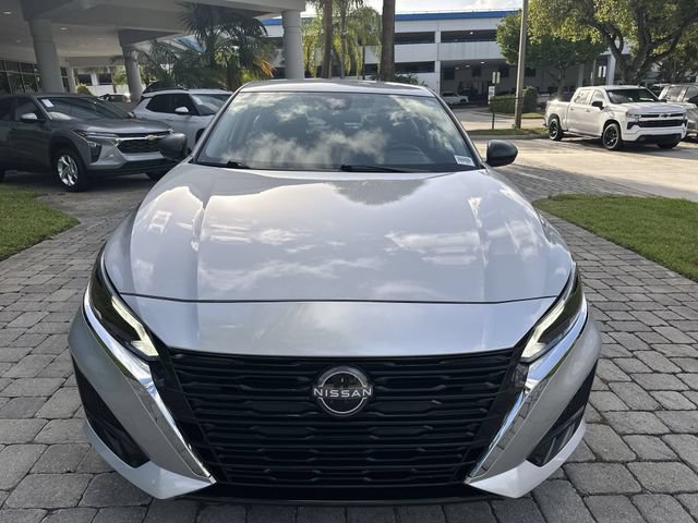 Used 2025 Nissan Altima 2.5 S FWD image 18