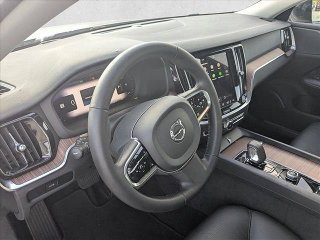 Used 2024 Volvo S60 B5 Plus FWD image 9