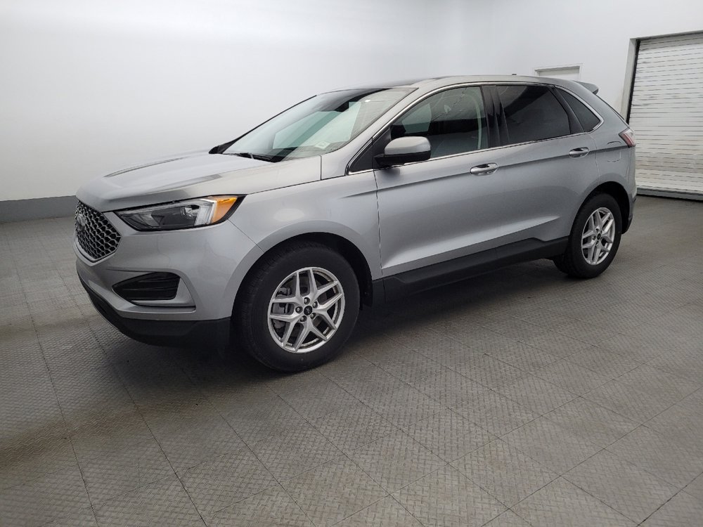 Used 2024 Ford Edge SEL image 2