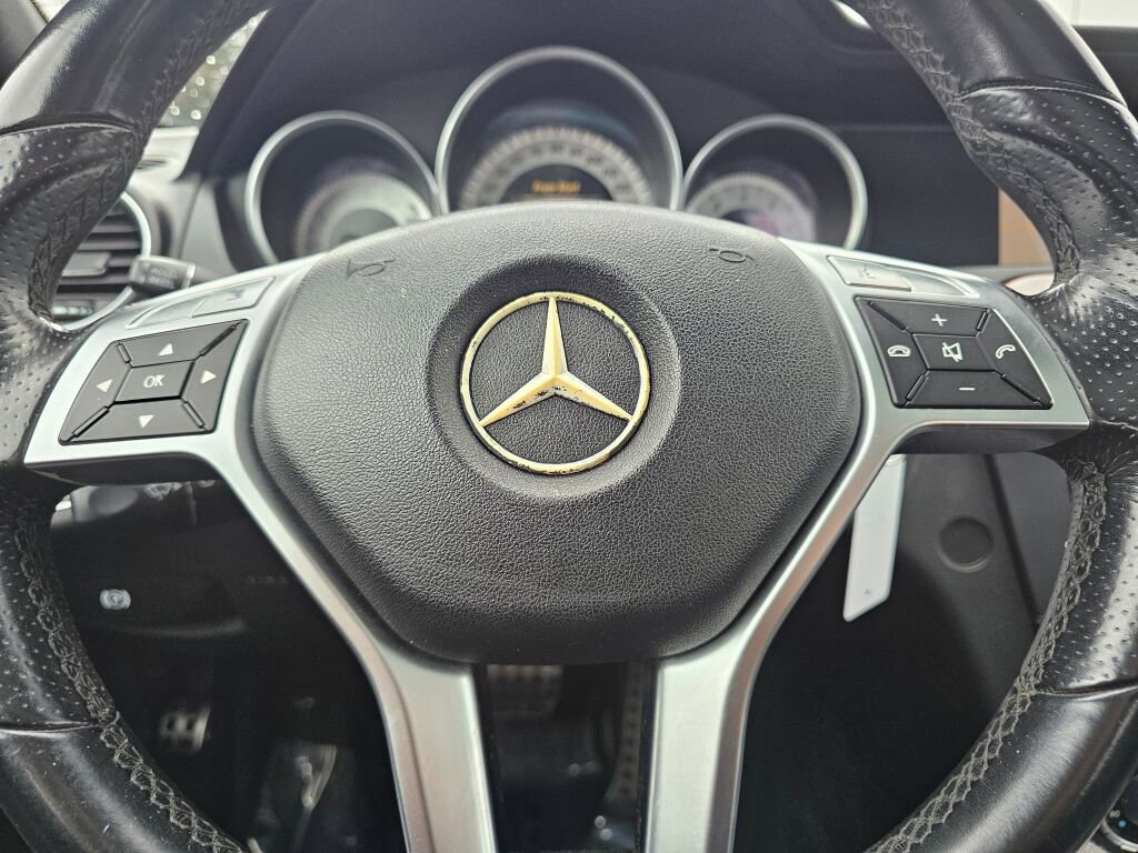 Used 2012 Mercedes-Benz C 300 4MATIC Sedan image 3