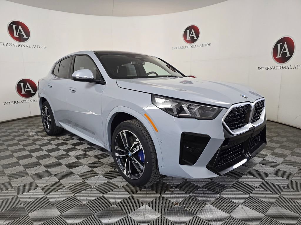 New 2026 BMW X2 xDrive28i w/ M Sport Package AWD/4WD image 1